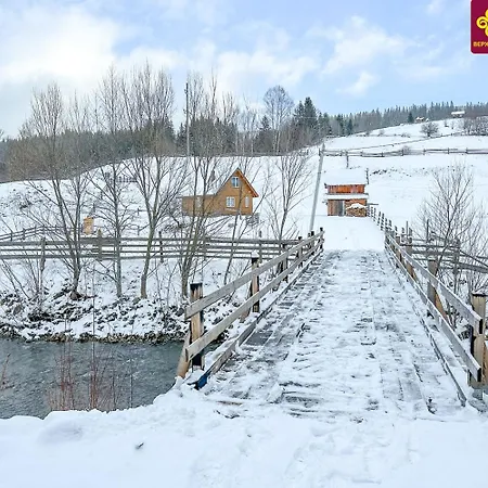 Holiday home трофейна хатина Krivopol'ye